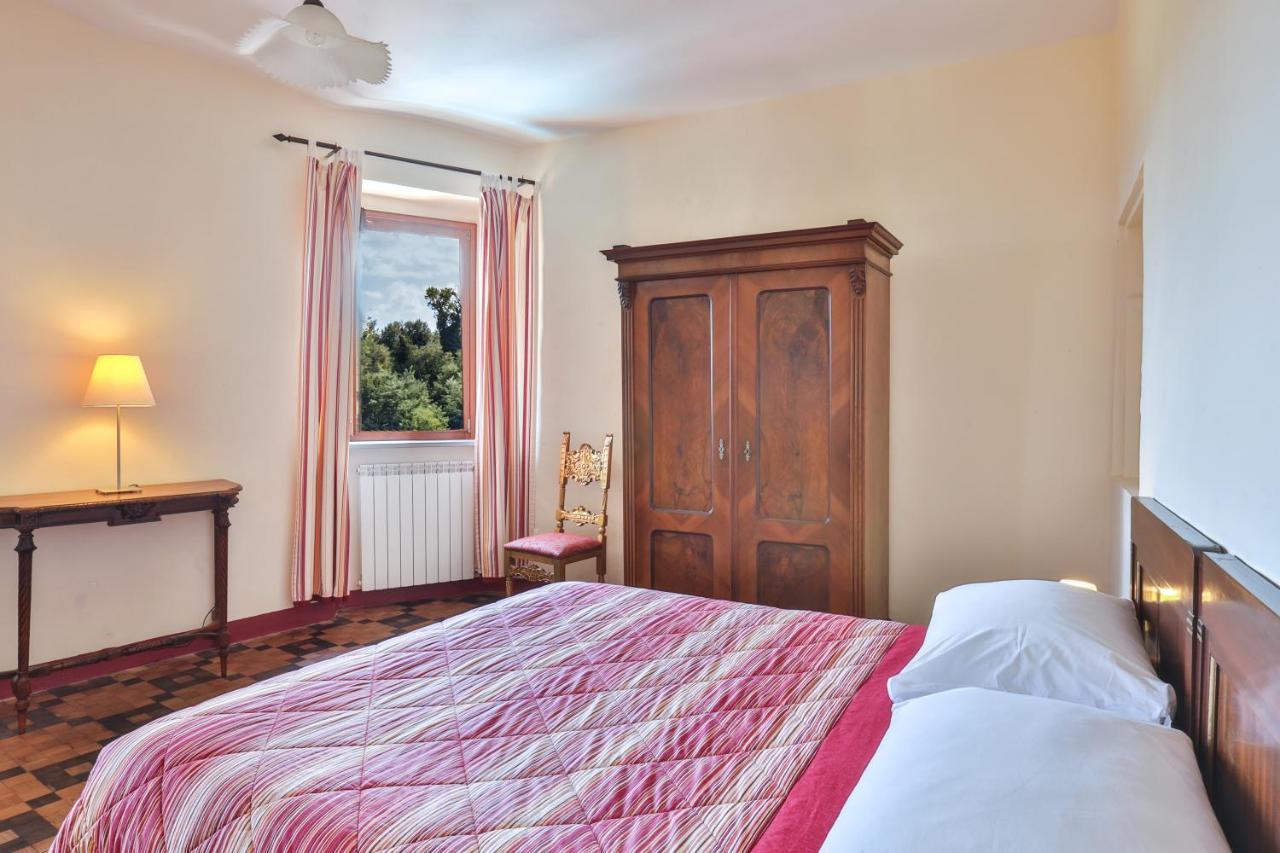 Villa Pesce, Mombaruzzo Exteriör bild