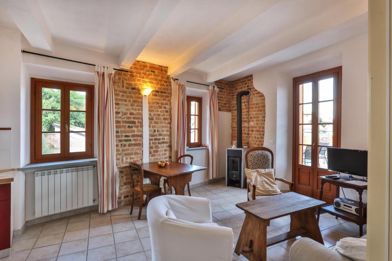 Villa Pesce, Mombaruzzo Exteriör bild
