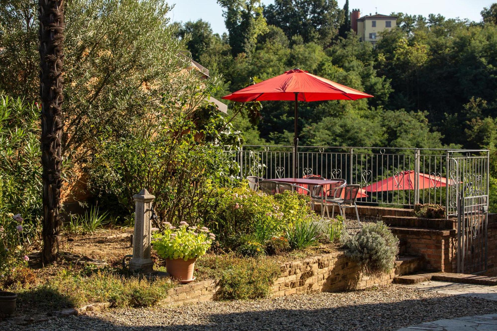 Villa Pesce, Mombaruzzo Exteriör bild